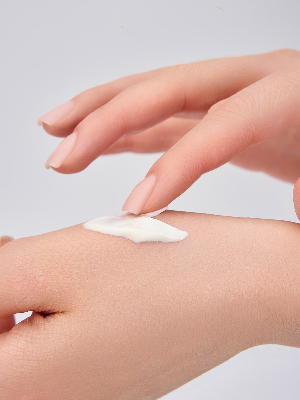 Солнцезащитный крем SPF30 для сухой, нормальной и чувствительной кожи лица